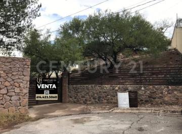 Casa · 226m² · 3 Recámaras · 1 Estacionamiento · Casa en Venta en Campestre del Bosque, Chihuahua Chih.