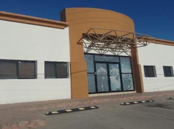 Edificio · 600m² · 6 Estacionamientos · Excelente Edificio Comercial 600 m² en Renta en Calzada de Los Ángeles y Blvd. Navarrete, Hermosillo