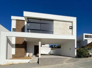 Casa · 280m² · 3 Recámaras · 2 Estacionamientos · Venta de Casa Nueva en Carretera Nacional