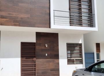 Casa de 3 habitaciones, Chihuahua · Casa Equipada o Amueblada Para Ejecutivos Frac. Monteverde