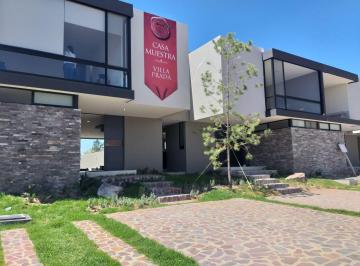Casa · 200m² · 3 Recámaras · 3 Estacionamientos · Venta Casa en La Campiña, Gran Jardín, León, Guanajuato