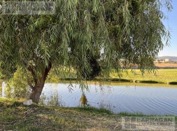 Terreno / Lote · 1333m² · Lote con Increíble Ubicación con Vista Al Lago en Exclusivo Fraccionamiento El Campanario