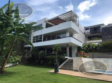 Casa · 521m² · 4 Recámaras · 3 Estacionamientos · Increíble Casa en Renta en Jardines y Fuentes de Las Animas