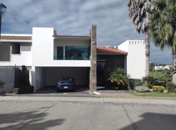 Casa de 4 habitaciones, San Andrés Cholula · Casa en Renta en La Vista con Salida a Campo de Golf