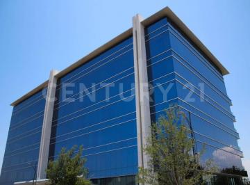 Oficina · 600m² · 6 Estacionamientos · Rentan Oficinas en Saltillo en Parque Centro