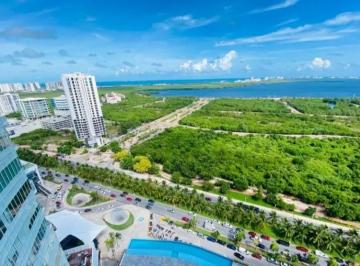 Departamento de 3 habitaciones, Cancún · Penthouse en Venta en Malecon Americas | 3 Recámaras | 2 Baños