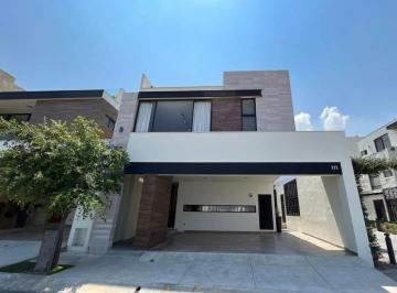 Casa de 3 habitaciones, Monterrey · Casa en Venta Fracc Cumbres Av Leones Dominio Cumbres, gar
