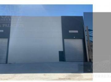 Bodega comercial · 750m² · 4 Estacionamientos · Bodega Industrial en Pre/venta en Santa Catarina
