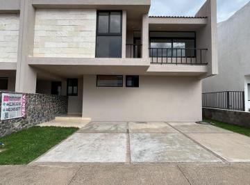 Casa · 275m² · 3 Recámaras · 3 Estacionamientos · Casa en Venta en La Vista Residencial, Lomas de La Vista