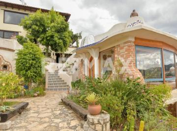 Casa de 9 habitaciones, San Cristóbal de las Casas · Casa en Venta con Espectaculares Vistas de San Cristóbal de Las Casas