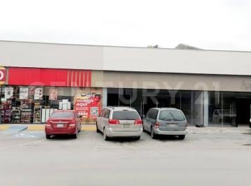 Local comercial · 90m² · 3 Estacionamientos · Local en Renta en Col. Residencial Aviana en Escobedo