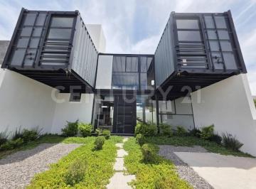 Casa · 167m² · 3 Recámaras · 2 Estacionamientos · Casa en Venta, San Isidro Juriquilla, Querétaro.