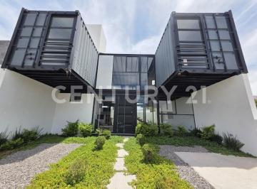 Casa · 167m² · 3 Recámaras · 2 Estacionamientos · Casa en Venta, San Isidro Juriquilla, Querétaro.