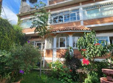 Casa · 400m² · 5 Recámaras · 2 Estacionamientos · Casa en Pueblo Ocotepec