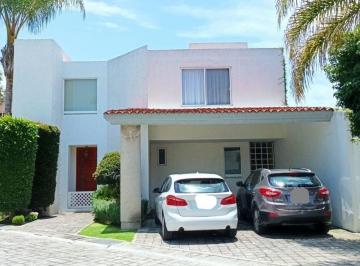 Casa de 3 habitaciones, Puebla · Casa en Renta Santa Cruz Guadalupe Zavaleta, Puebla