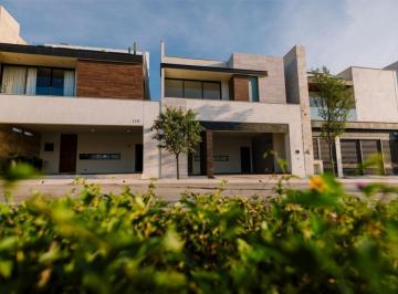 Casa de 3 habitaciones, Monterrey · Casa en Venta en Cumbres, monterrey
