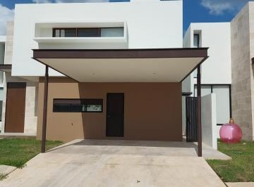 Casa de 3 habitaciones, Mérida · Casa en Venta Santa Gertrudis Copo, Mérida