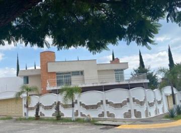 FachadaPrincipal · Casa en Venta en Bugambilias Oportunidad Zapopan