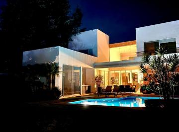 Casa · 510m² · 4 Recámaras · 4 Estacionamientos · Casa en Fraccionamiento en Real de Tetela Cuernavaca - Maz - 1887 - Fr