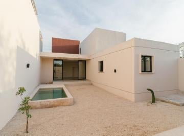 Casa de 3 habitaciones, Mérida · Casa 3 Recámaras, 300 m² Terreno en Venta, Cholul