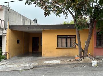 Casa de 3 habitaciones, San Pedro Garza García · Casa en Venta en Lomas de Tampiquito
