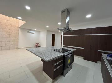 Casa · 300m² · 4 Recámaras · 2 Estacionamientos · Casa Nueva en Privada Residencial en Playa del Carmen