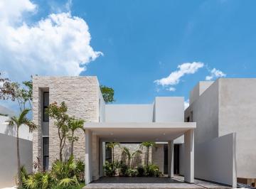 Casa · 203m² · 3 Recámaras · Casa en Venta en Privada en Playa del Carmen