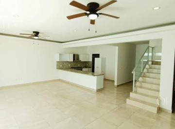 Casa · 270m² · 3 Recámaras · 2 Estacionamientos · Casa en Renta en Aqua Residencial