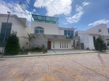 Casa en condominio · 320m² · 3 Recámaras · 2 Estacionamientos · Casa en Venta en Gran Quinta Luxury Metepec