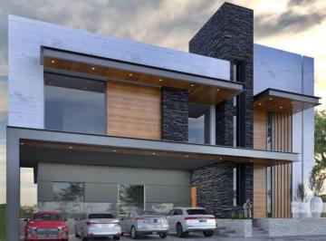 Casa · 700m² · 4 Recámaras · 4 Estacionamientos · Casa en Venta en Sierra Alta