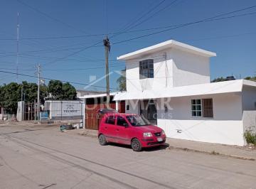 Casa · 159m² · 2 Recámaras · 4 Estacionamientos · (Dmcv2404) Casa en Venta Colonia Azteca, Altamira, Tamaulipas.