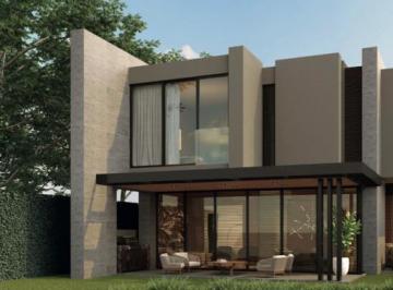 Casa · 591m² · 3 Recámaras · 3 Estacionamientos · Casa en Venta en Residencial Chipinque, San Pedro Garza Garcia