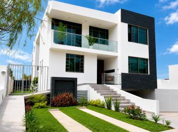 Casa en condominio de 4 habitaciones, Zapopan · Hermosa Casa en Diana Natura
