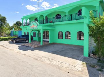 Casa · 700m² · 4 Recámaras · 3 Estacionamientos - CAROLINA Carolina · Casa en Izamal, Sitilpech.