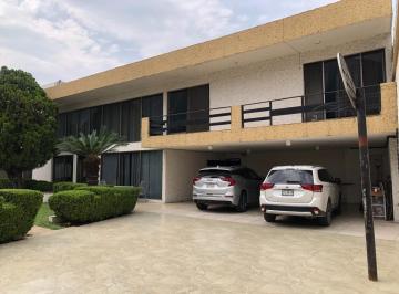 Casa · 629m² · 4 Recámaras · 6 Estacionamientos · Casa en Renta, Cumbres 5 Sector, Monterrey