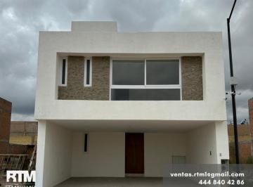 Casa · 159m² · 3 Recámaras · 2 Estacionamientos · Casa en Venta en Tarragona