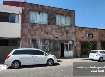 Casa · 232m² · 6 Recámaras · 1 Estacionamiento · Se Vende Casa en San Miguelito (A Unos Pasos de Jardín Colon