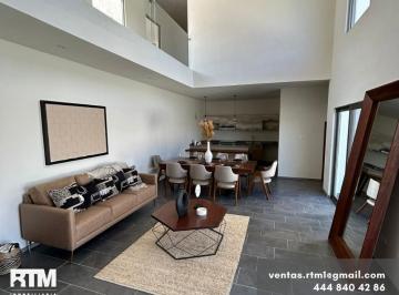 Casa · 300m² · 3 Recámaras · 2 Estacionamientos · Venta de Terrenos y Casas Dentro de Privada en San Miguel de Allende