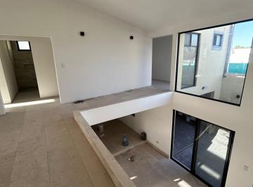 Casa de 5 habitaciones, Saltillo · En Venta Hermosa Casa en Fracc. Doctores
