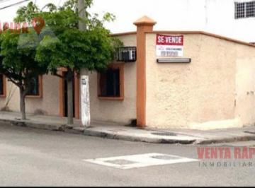 Casa · 161m² · 3 Recámaras · 2 Estacionamientos · Casa en Centro