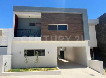 Casa · 260m² · 4 Recámaras · 2 Estacionamientos · Casa en Venta Residencial Valdivia II, Chihuahua