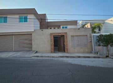 Casa de 5 habitaciones, Monterrey · Casa en Venta en Cumbres en Monterrey Nl