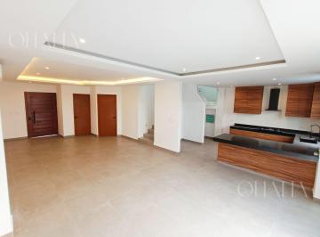 Casa · 220m² · 3 Recámaras · 2 Estacionamientos · Casa en Venta en Rio Residencial