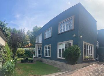 Casa · 402m² · 4 Recámaras · 4 Estacionamientos · Casa en Esquin Super Ubicada