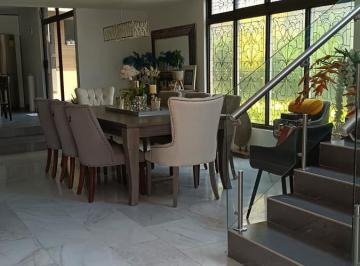 Casa de 4 habitaciones, Naucalpan de Juárez · Casa en Venta en Circuito Misioneros, Cd. Satélite