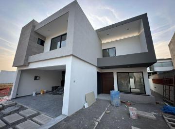 Casa de 3 habitaciones, Alvarado · Casa en Venta en Residencial Punta Tiburón. Alvarado, Ver.