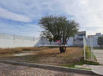 Terreno / Lote , Tequisquiapan · Terreno en Venta en Tequsiquiapan en Residencial Haciendas Ray
