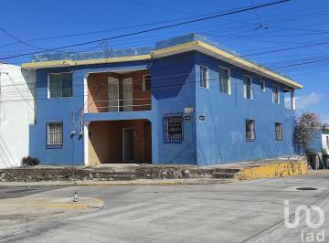 Casa · 360m² · 8 Recámaras · 2 Estacionamientos · Inversionista Vendo Casa Para Negocio