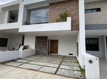 Casa de 3 habitaciones, Morelia · Casa en Venta en Tres Marias Morelia