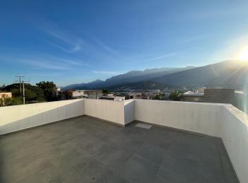 Casa · 129m² · 3 Recámaras · 2 Estacionamientos · Vendo Casa Paseo del Vergel / Carretera Nacional